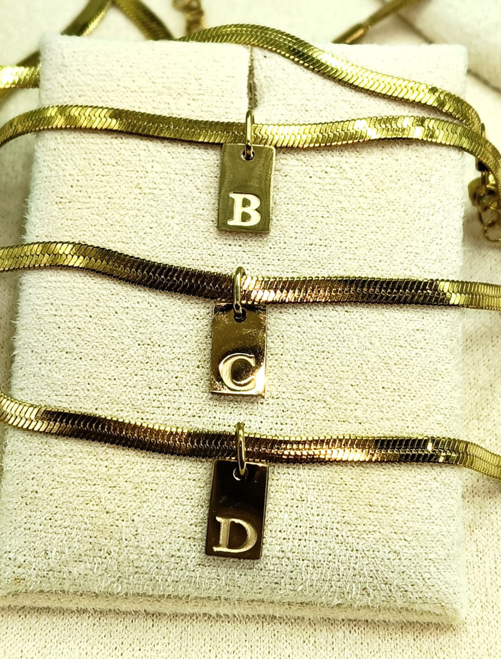 COLLANA INIZIALE TAG GOLD (Firma di luce)