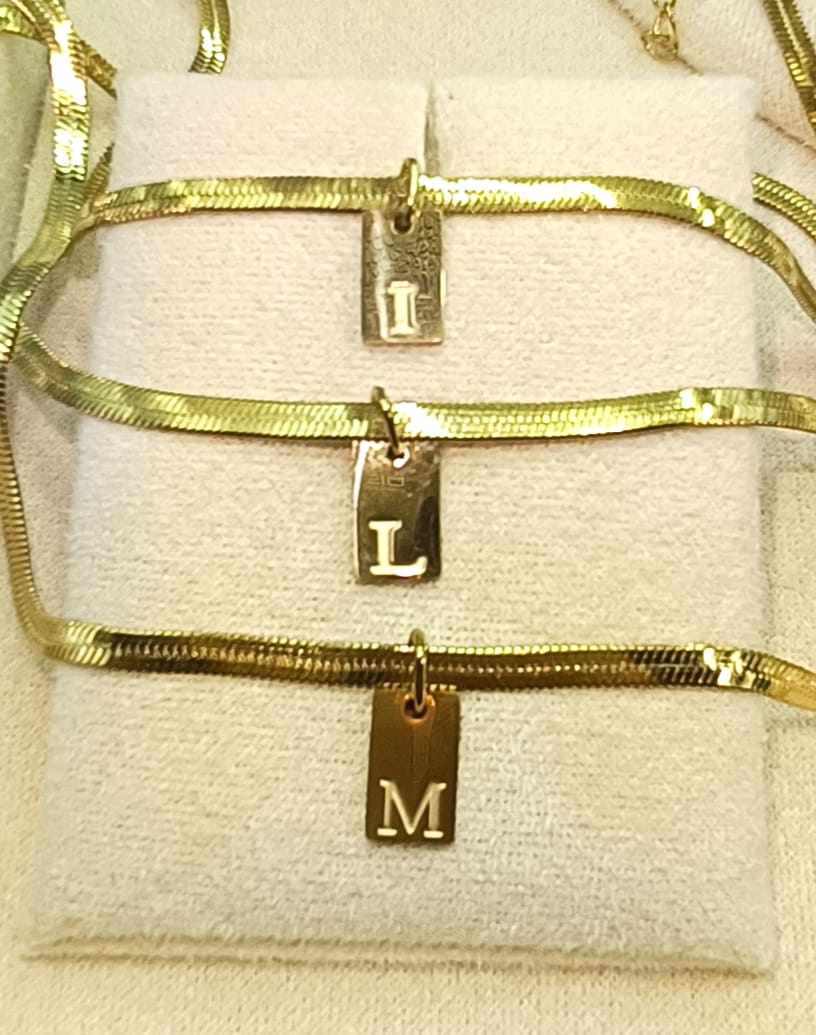 COLLANA INIZIALE TAG GOLD (Firma di luce)